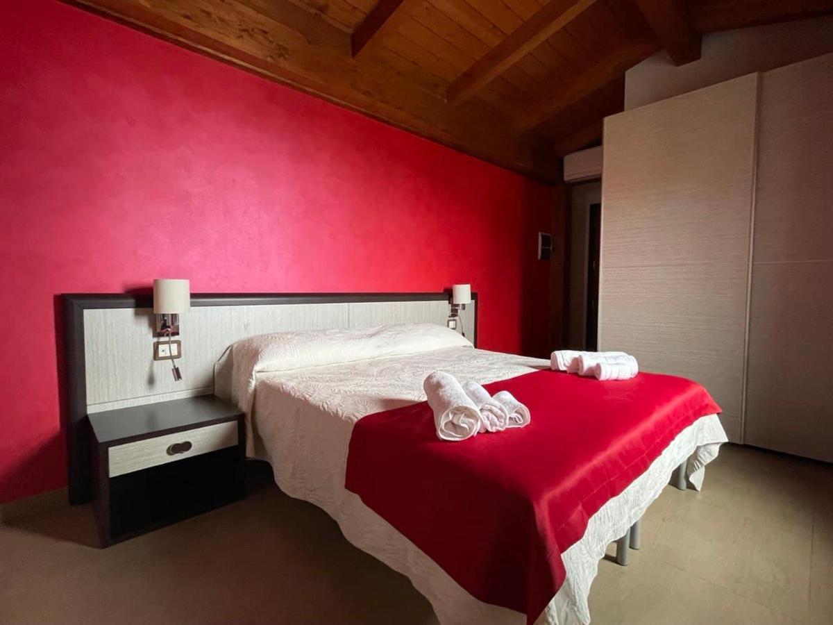 Il Belvedere Guest House 斯卡莱阿 外观 照片