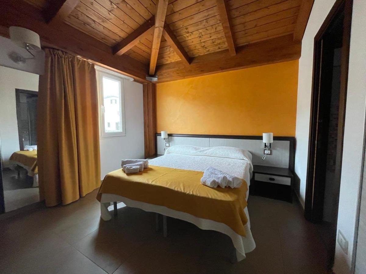Il Belvedere Guest House 斯卡莱阿 外观 照片